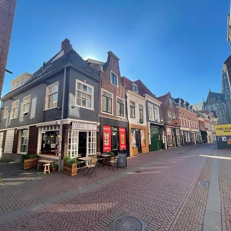 Tiny Private Hostel Haarlem