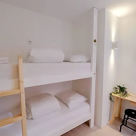 Tiny Private Hostel Haarlem