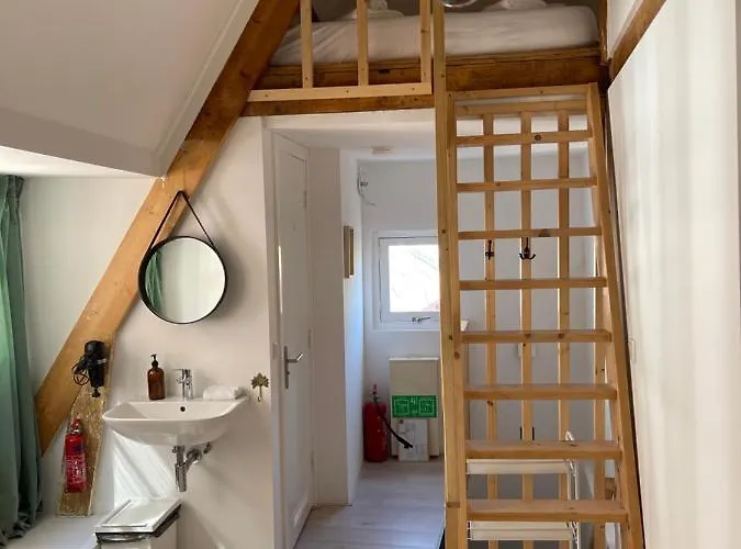 Tiny Private Albergue *